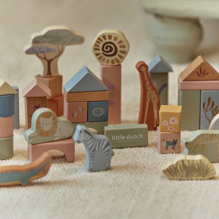 LITTLE DUTCH. Wooden building blocks Safari Friends FSC