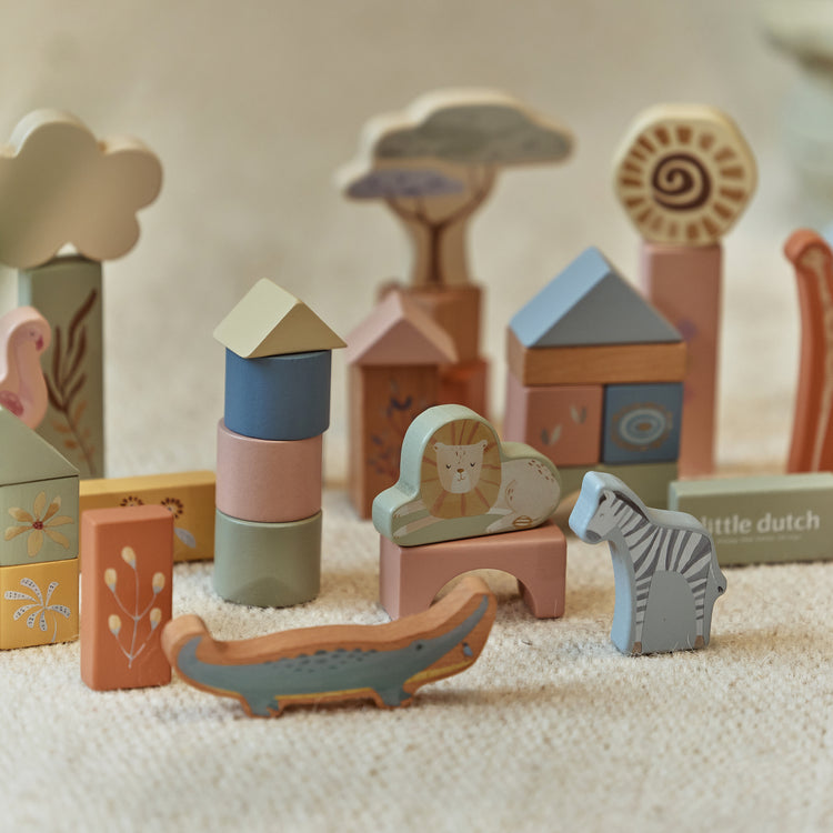 LITTLE DUTCH. Wooden building blocks Safari Friends FSC