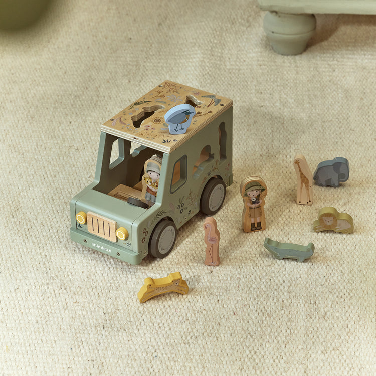 LITTLE DUTCH. Shape sorter safari car Safari Friends FSC