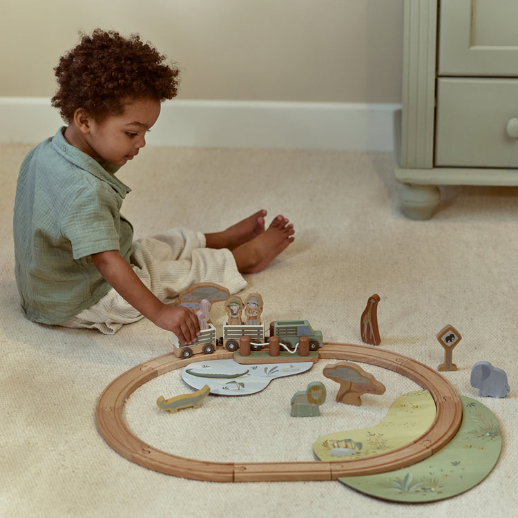 LITTLE DUTCH. Wooden train set Safari Friends FSC