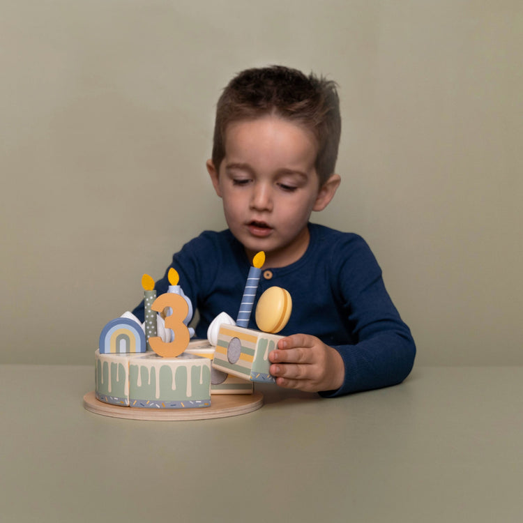 LITTLE DUTCH. Little Dutch Wooden birthday cake blue FSC
