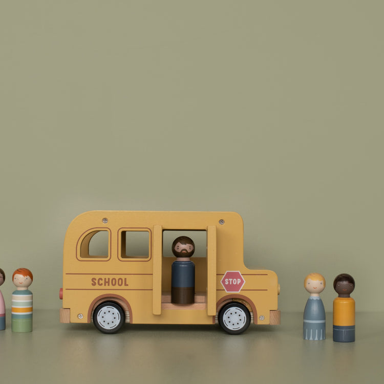 LITTLE DUTCH. School Bus with Figures FSC