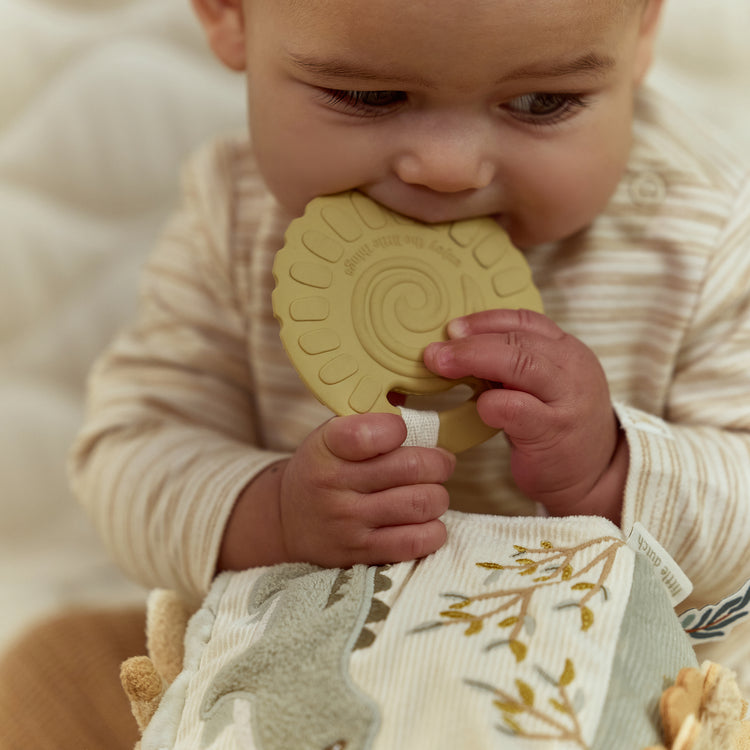 LITTLE DUTCH. Activity cube Safari Friends GRS