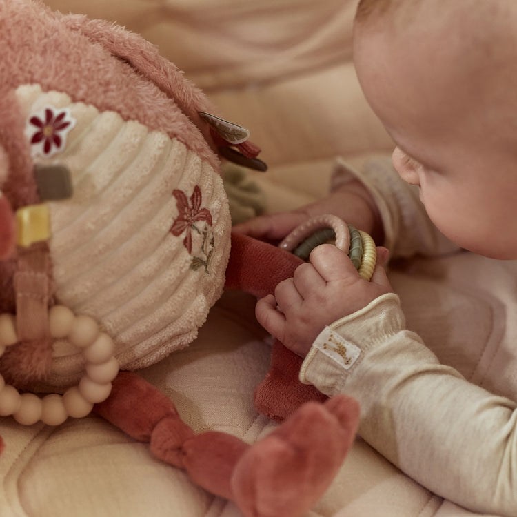 LITTLE DUTCH. Activity cuddle flamingo Safari Friends GRS