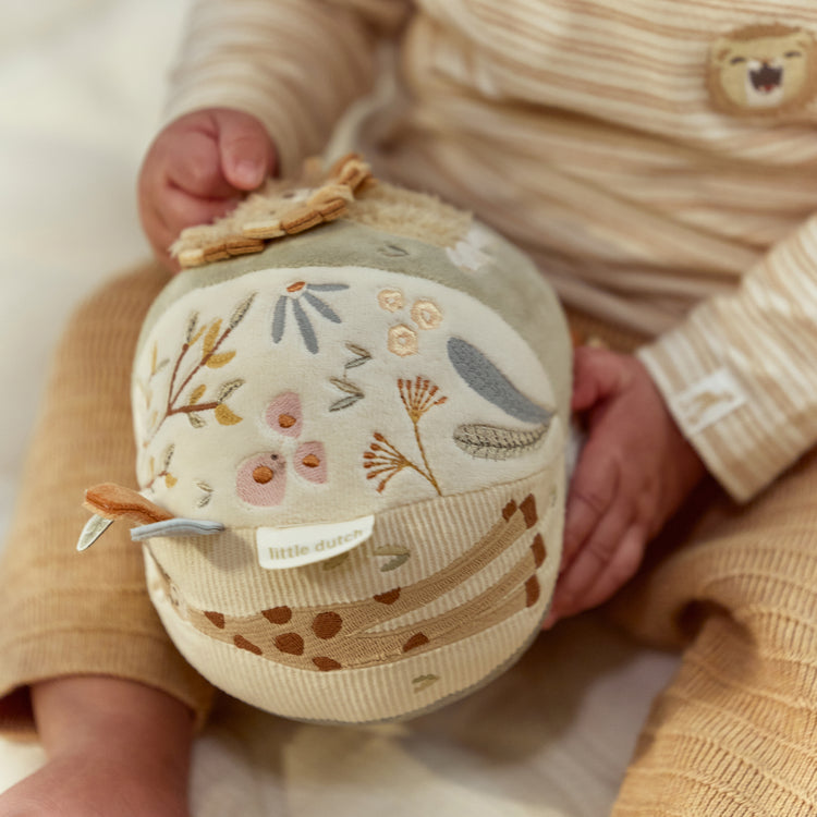 LITTLE DUTCH. Activity ball Safari Friends GRS