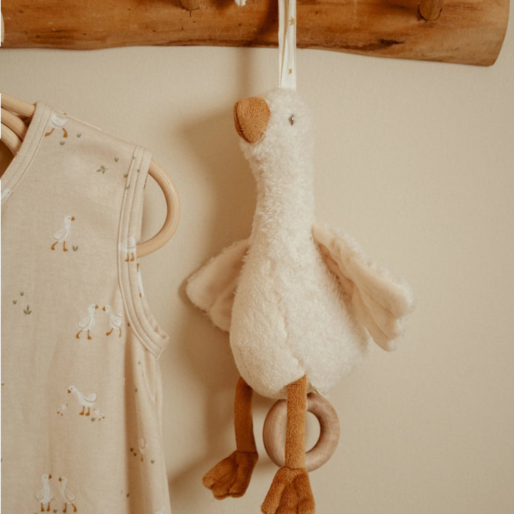 LITTLE DUTCH. Υφασμάτινο μουσικό κουκλάκι Little Goose GRS