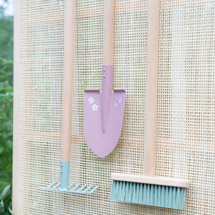 LITTLE DUTCH. Rake - Forest Friends FSC
