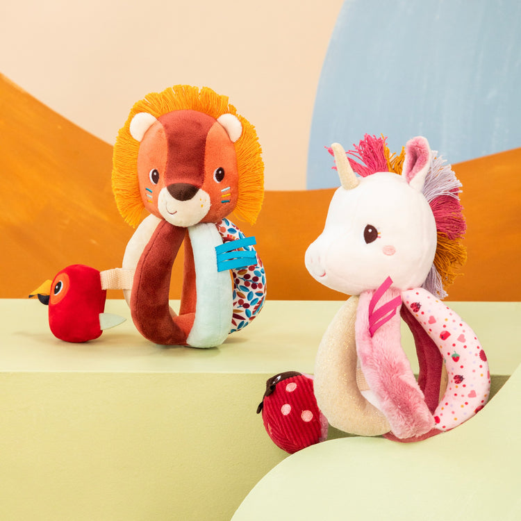 LILLIPUTIENS. Rattle with Handles Jack