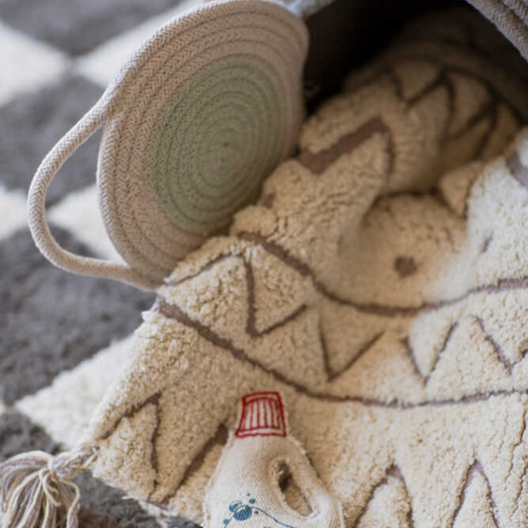 Lorena Canals. Play Basket Washing Machine