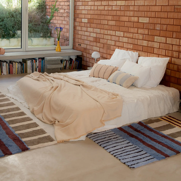 Lorena Canals. Washable Rug Color on Indigo Blue 80x140 cm