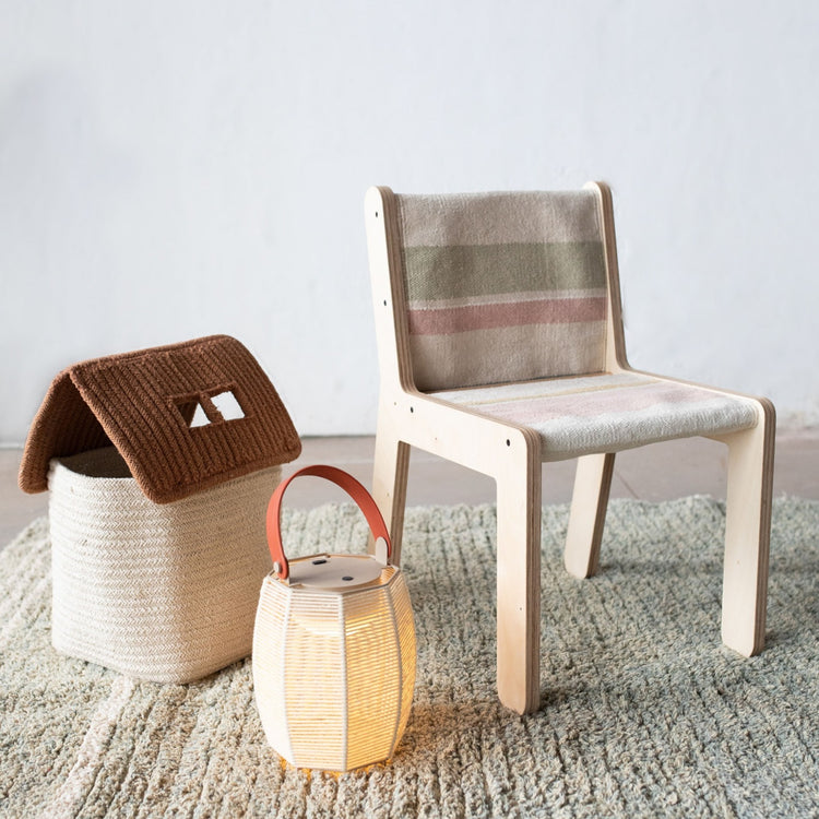 Lorena Canals. Kid's Chair Sillita Kaarol Earth