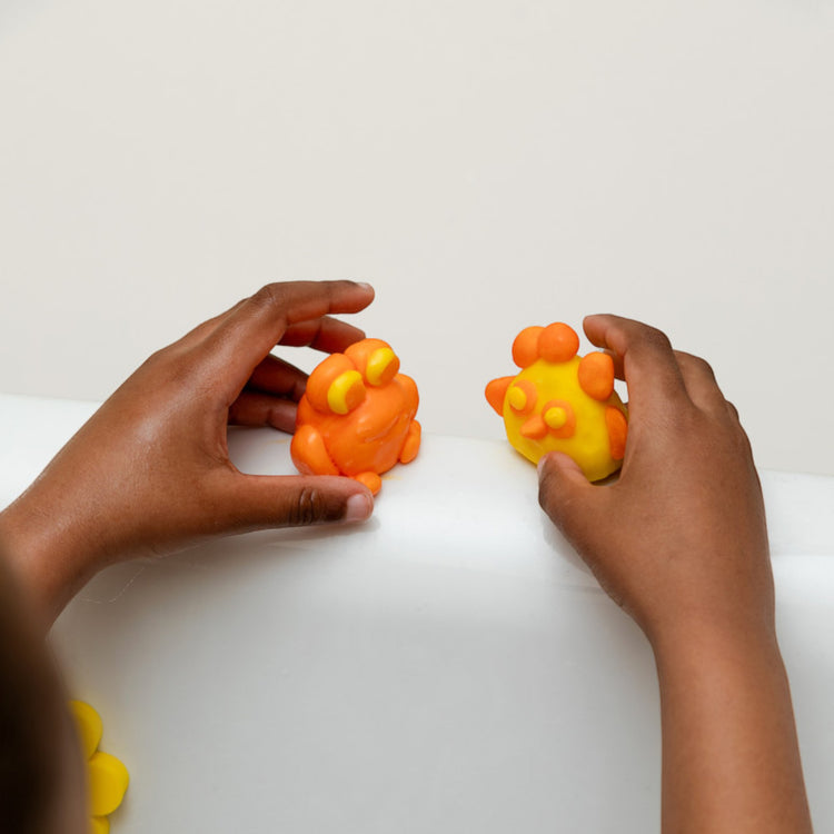 NAILMATIC. Set of orange and yellow Bath & Shower dough with Ploopy