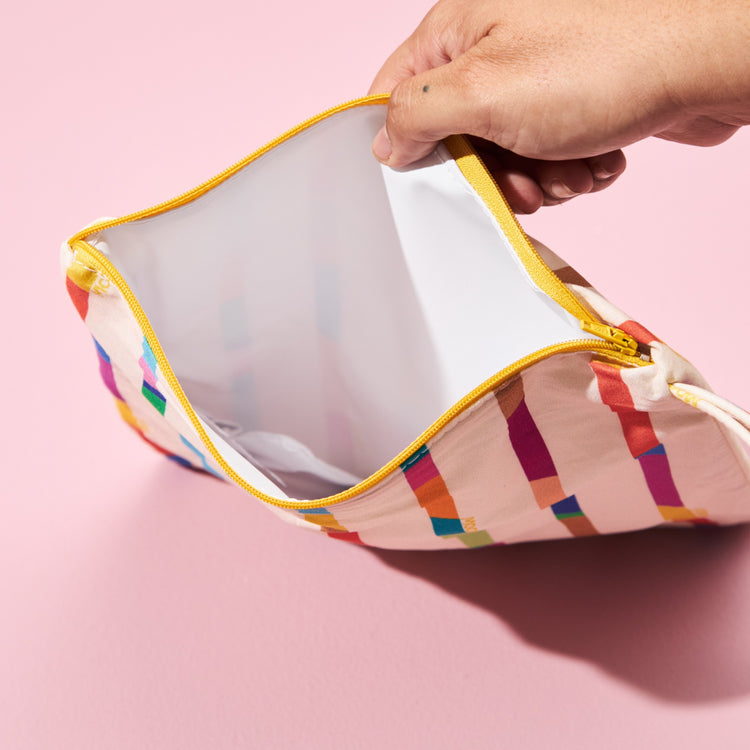 MOOUI. Dirty Clothes Bag - Coloring Pencils