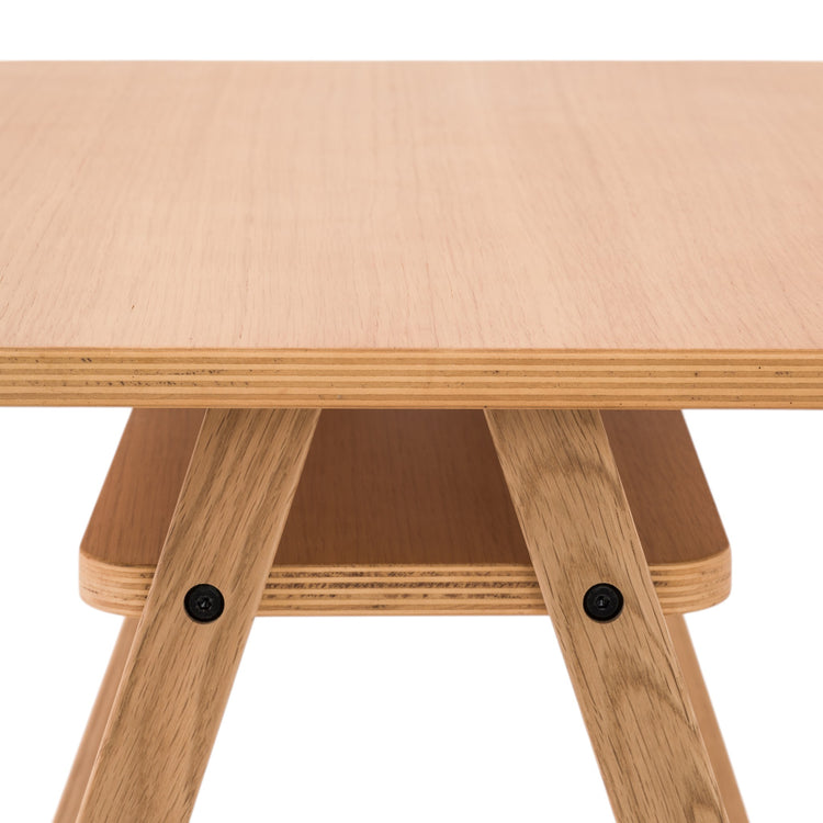 GROWING GREEN. Kid's table - Oak wood