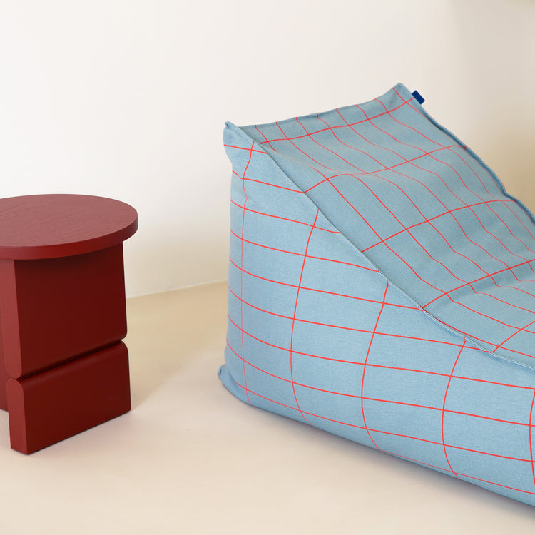 VIBES. Long beanbag - adult size - Blue Red Grid