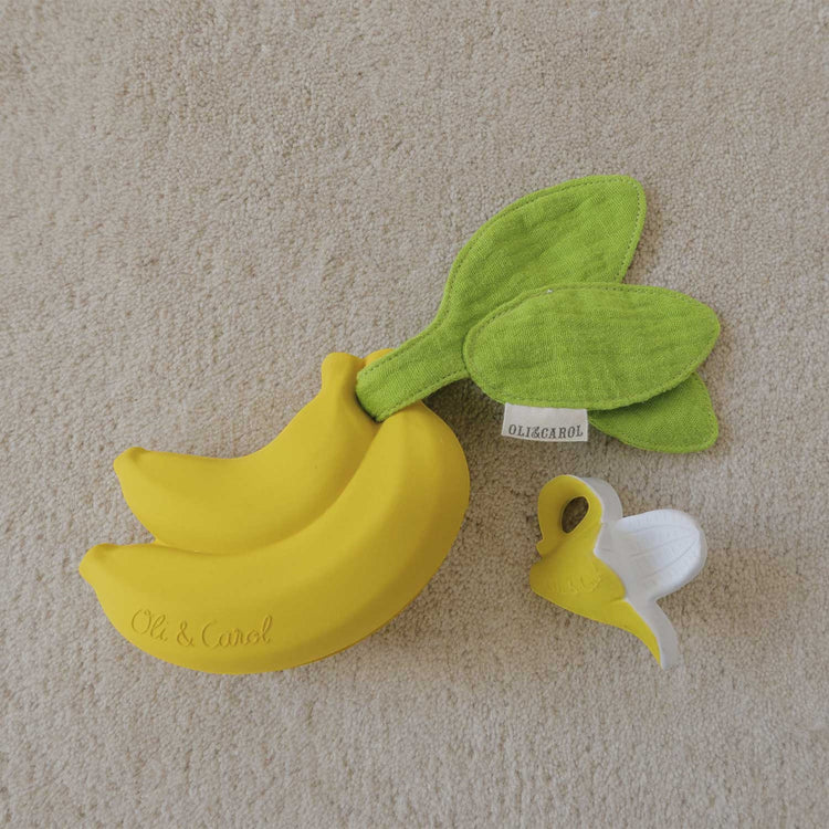 OLI&CAROL. Ana Banana Pacifier Case