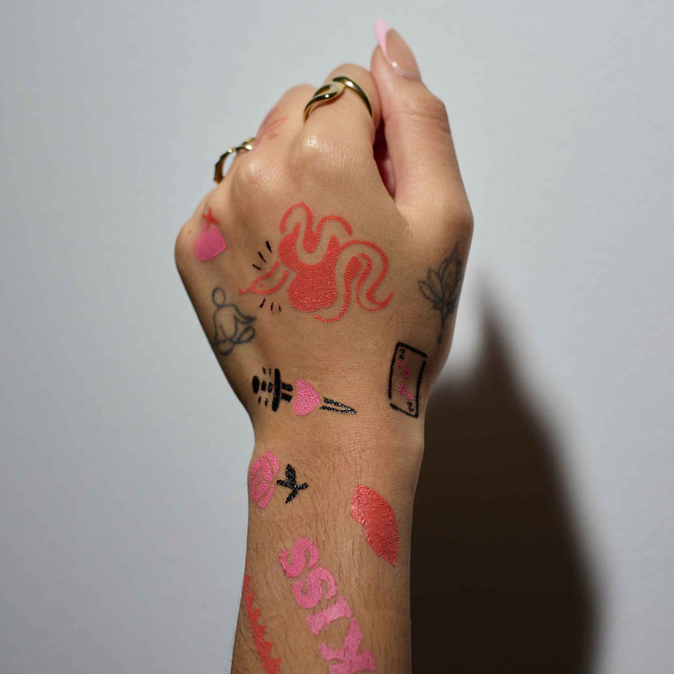 OMY. Σετ ζωγραφικής δέρματος Tattoo Art - Love
