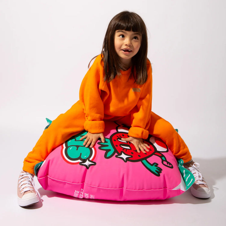 OMY. Giant infatable cushion  - Strawbies