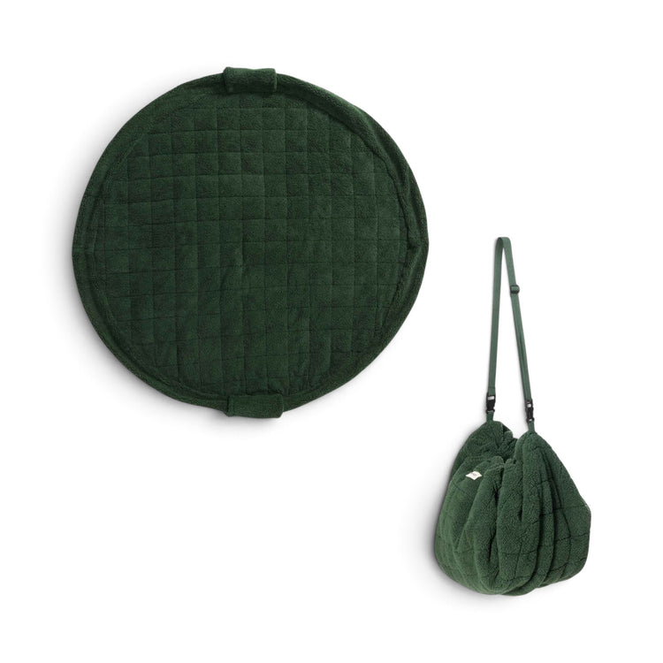 PLAY&GO. 3-in-1 baby playmat, storage bag & diaper bag. Evergreen teddy