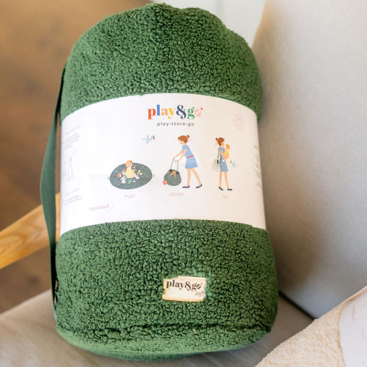 PLAY&GO. 3-in-1 baby playmat, storage bag & diaper bag. Evergreen teddy