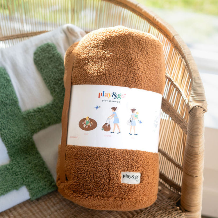 PLAY&GO. 3-in-1 baby playmat, storage bag & diaper bag. Brown teddy