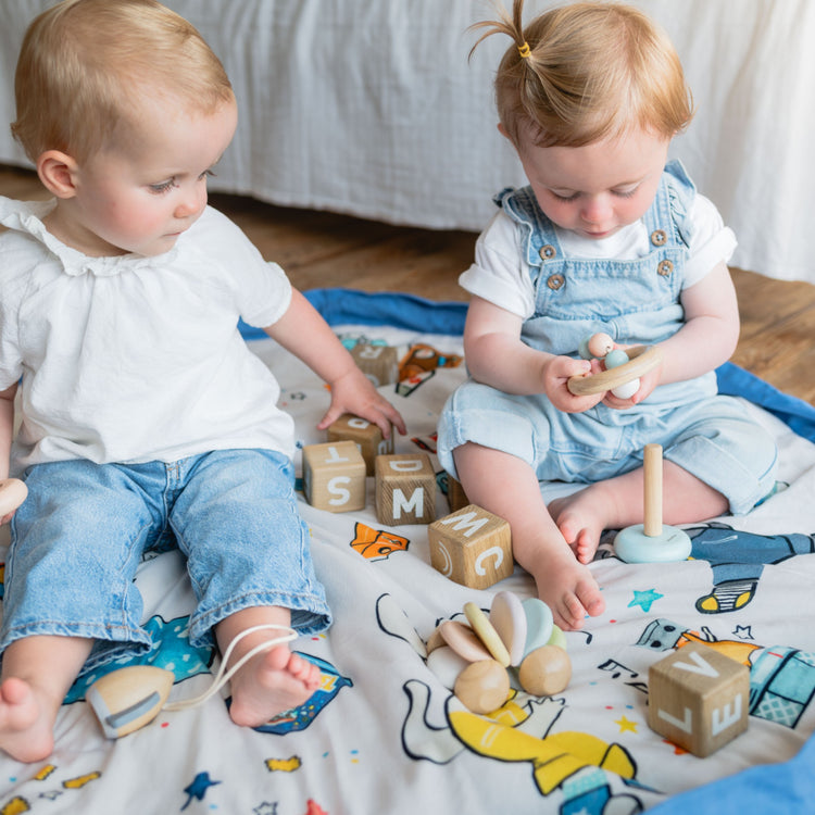 PLAY&GO. Στρώμα παιχνιδιού μαλακό - τσάντα 2 σε 1. Moulin Roty Puce & Pilou