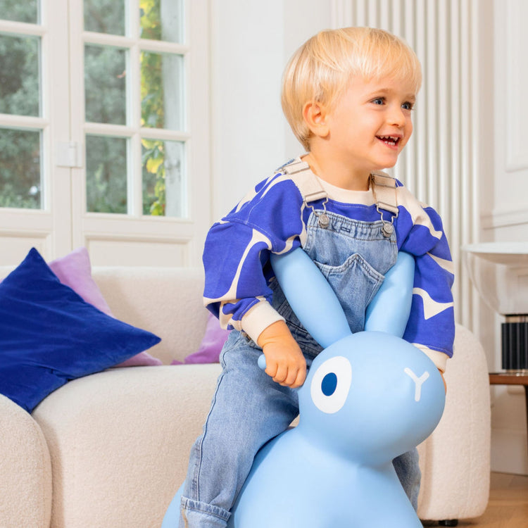 Quut. Hoppi bouncing Bunny blue