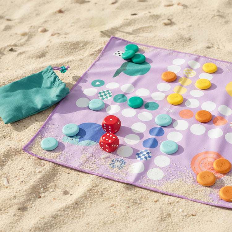 Quut. Travel Games Horse Game/Tic-tac-toe