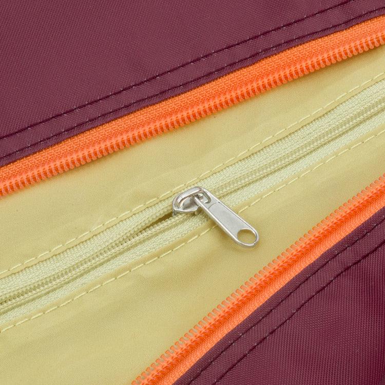 REMEMBER. Leisure & Travel Bag Mia