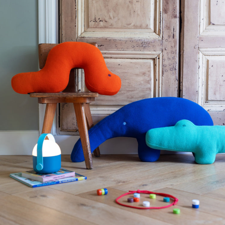 REMEMBER. Μαξιλάρι Caterpillar Frieda