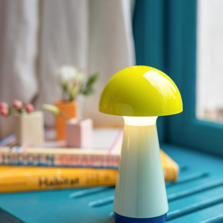 REMEMBER. Table lamp Bobbi yellow