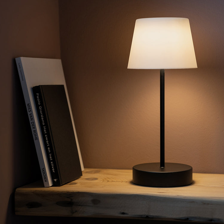 REMEMBER. Table lamp Oscar pure