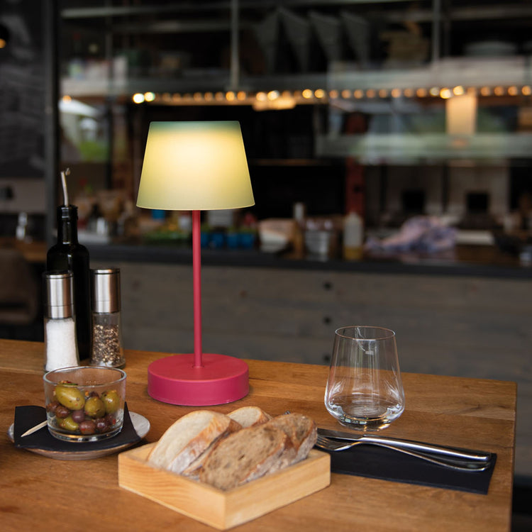 REMEMBER. Table lamp Oscar cozy
