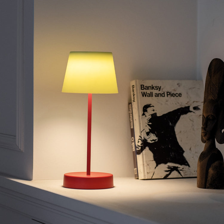 REMEMBER. Table lamp Oscar cozy
