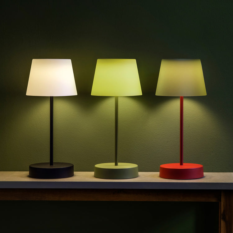 REMEMBER. Table lamp Oscar fresh