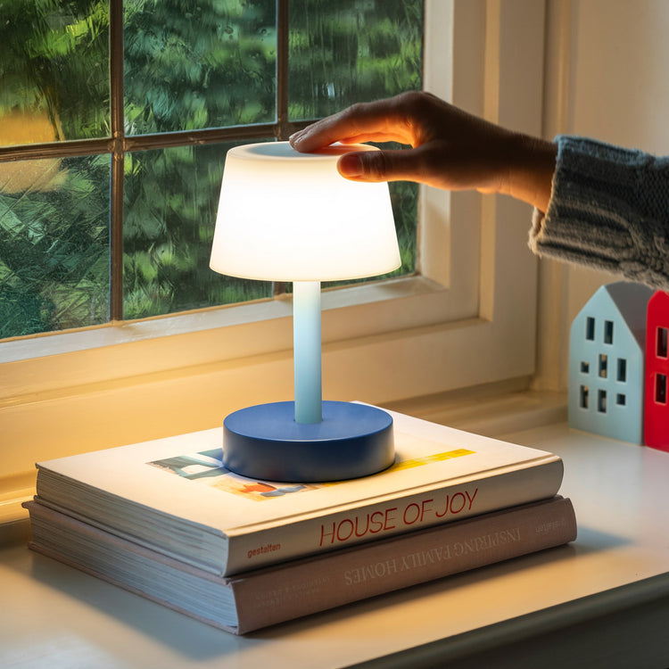 REMEMBER. Table lamp Fritz sky