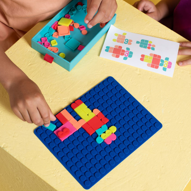 SUPER PETIT. Silicone blue mat Mosaic Art + 65 tiles