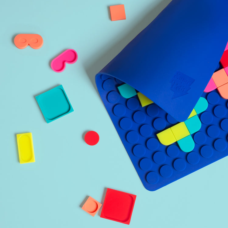 SUPER PETIT. Silicone blue mat Mosaic Art + 65 tiles
