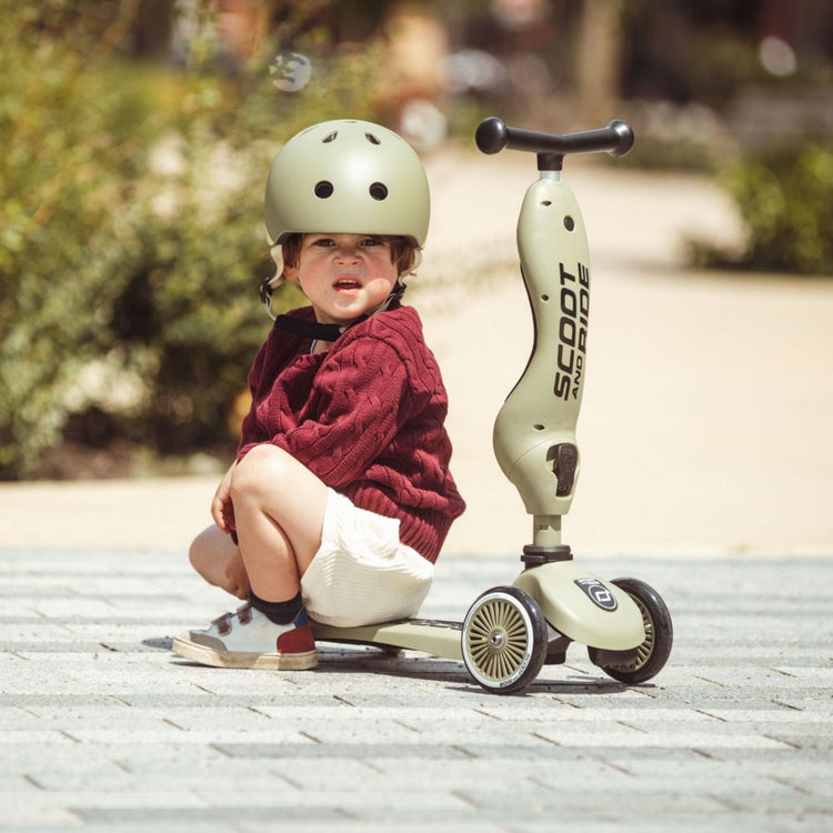 Scoot and Ride. Helmet Olive