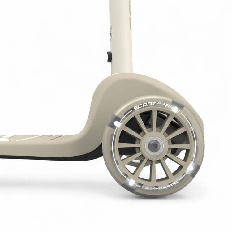 Scoot and Ride. Πατίνι Highway Kick 3S ash