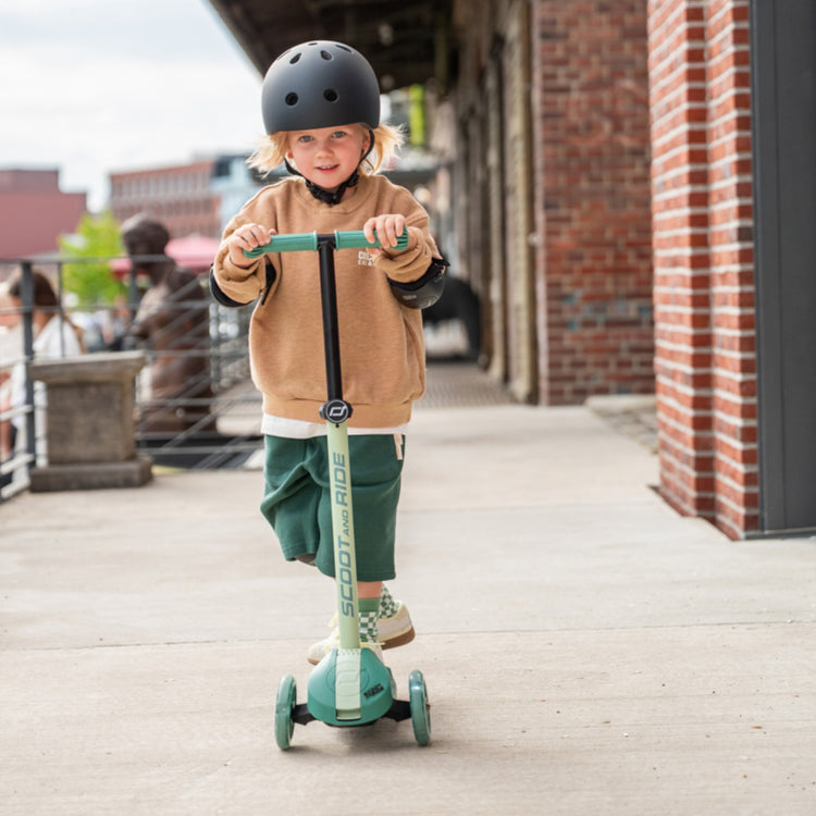 Scoot and Ride. Highwaykick 3S forest