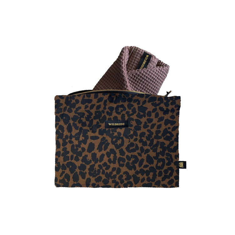 WILDRIDE. Brown leopard pouch