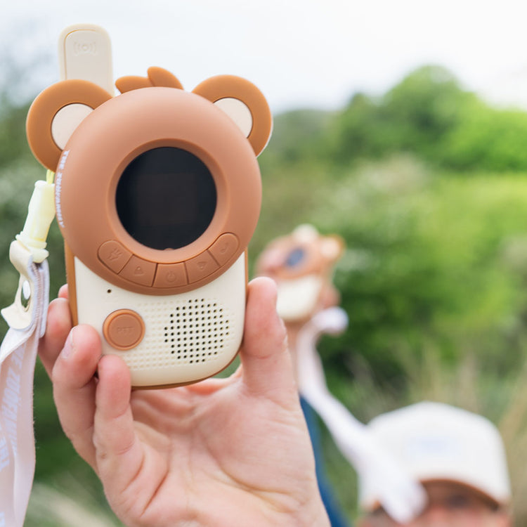 ZOO FAMILY. Zoo walkie talkie Bear