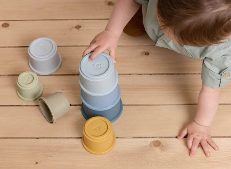 LITTLE DUTCH. Stacking Cups Blue