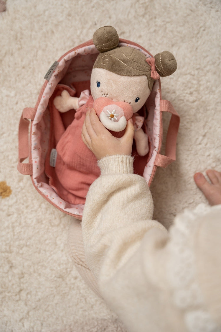 LITTLE DUTCH. Υφασμάτινο μωρό σε καλαθούνα Rosa - New