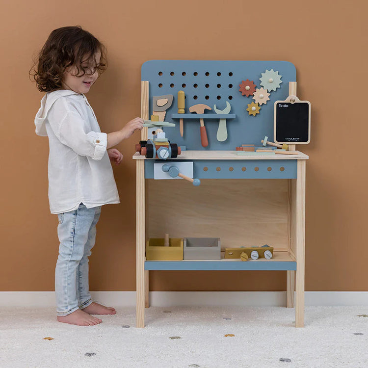 Wooden top play workbench