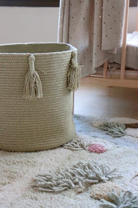 Lorena Canals. Basket Woody Olive 30X30