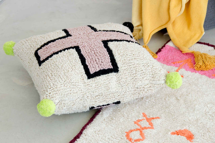 Lorena Canals. Cushion Cross white-pink