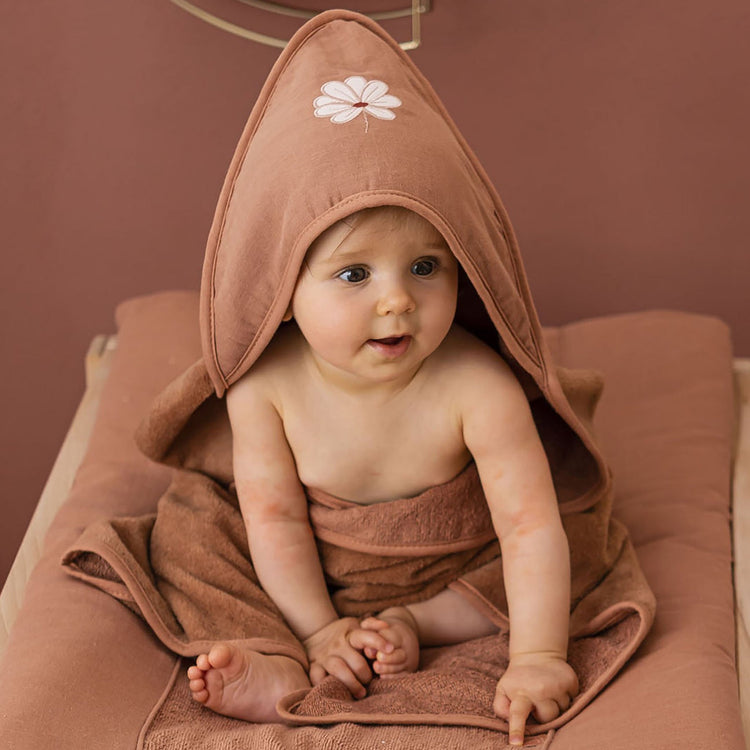 Baby Bath Towel with Hood and Wash Mitt Set Susie and Bonnie