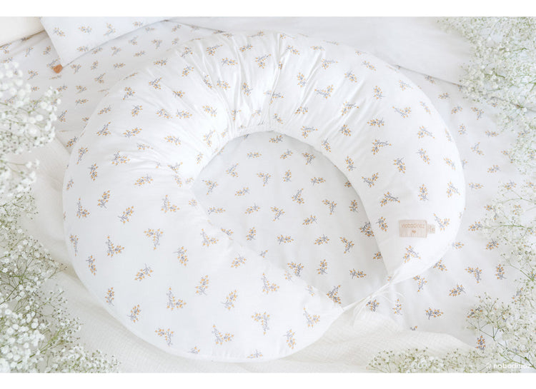 NEW ELEMENTS. Luna Maternity Pillow Flore